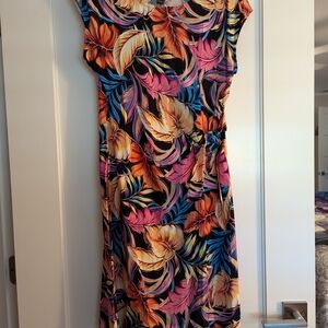 Connected Apparel Vibrant Leaf Print Midi Dress